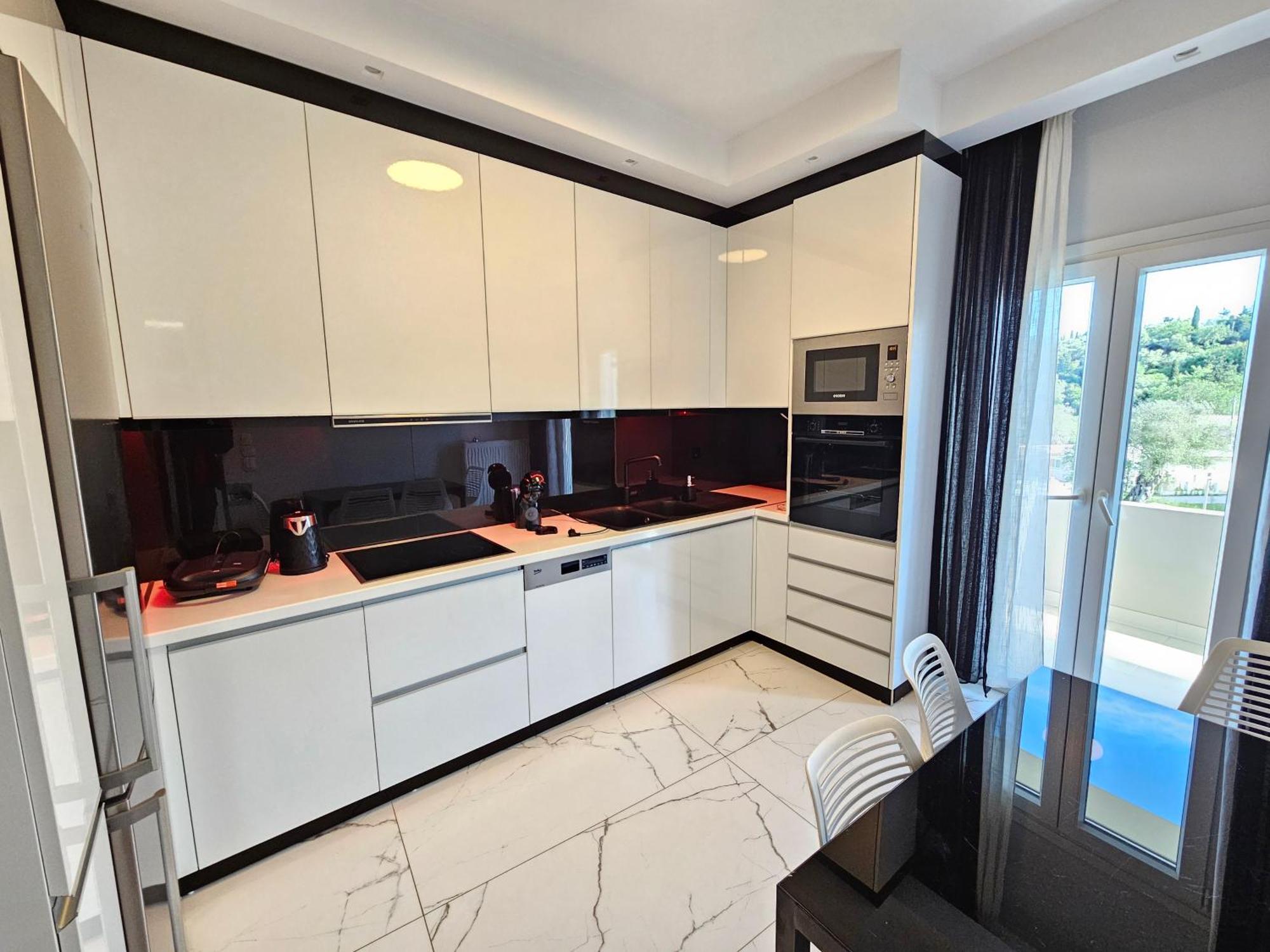 Grey Luxury House Apartment Ypsos Exterior foto