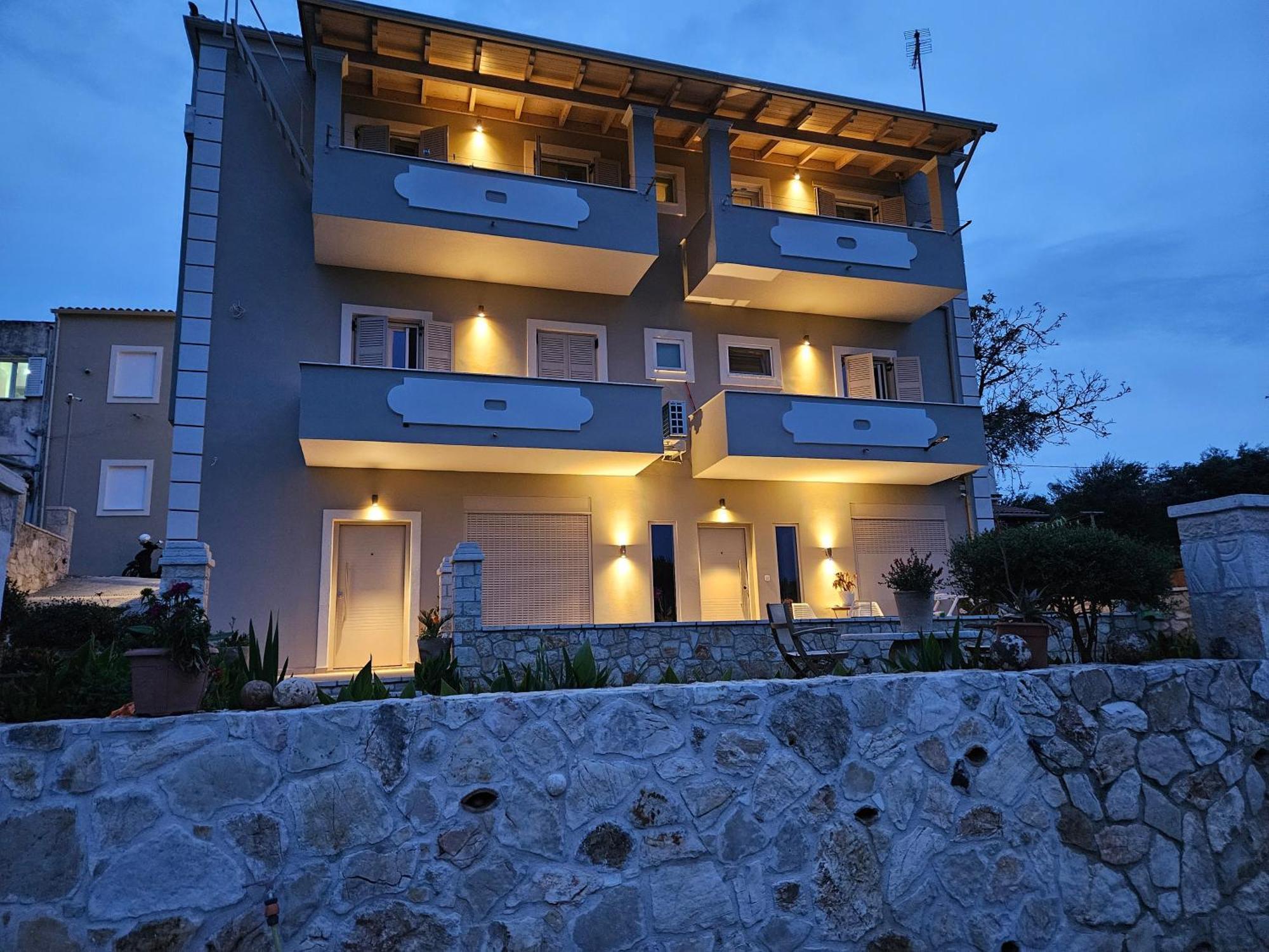 Grey Luxury House Apartment Ypsos Exterior foto