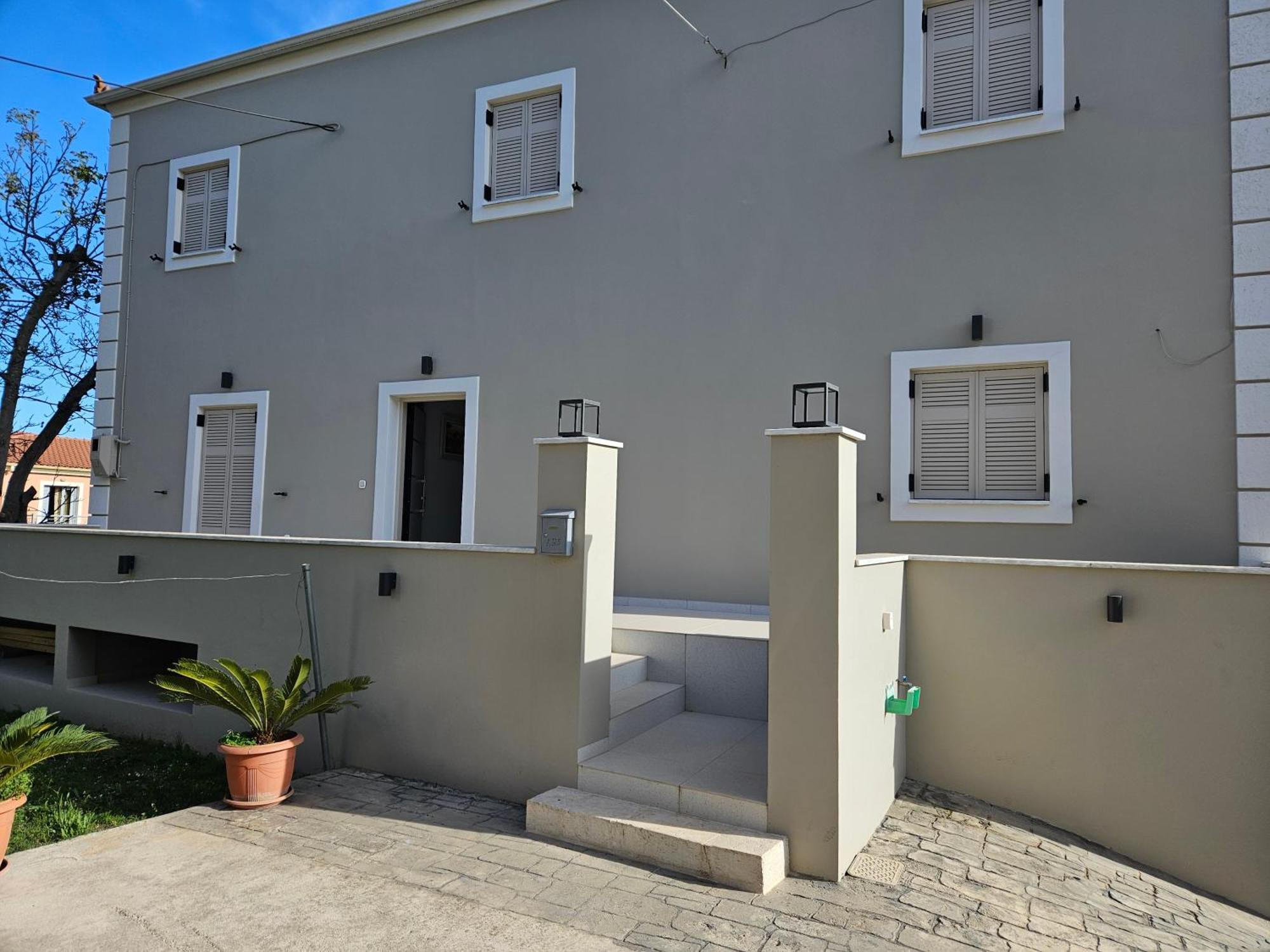 Grey Luxury House Apartment Ypsos Exterior foto