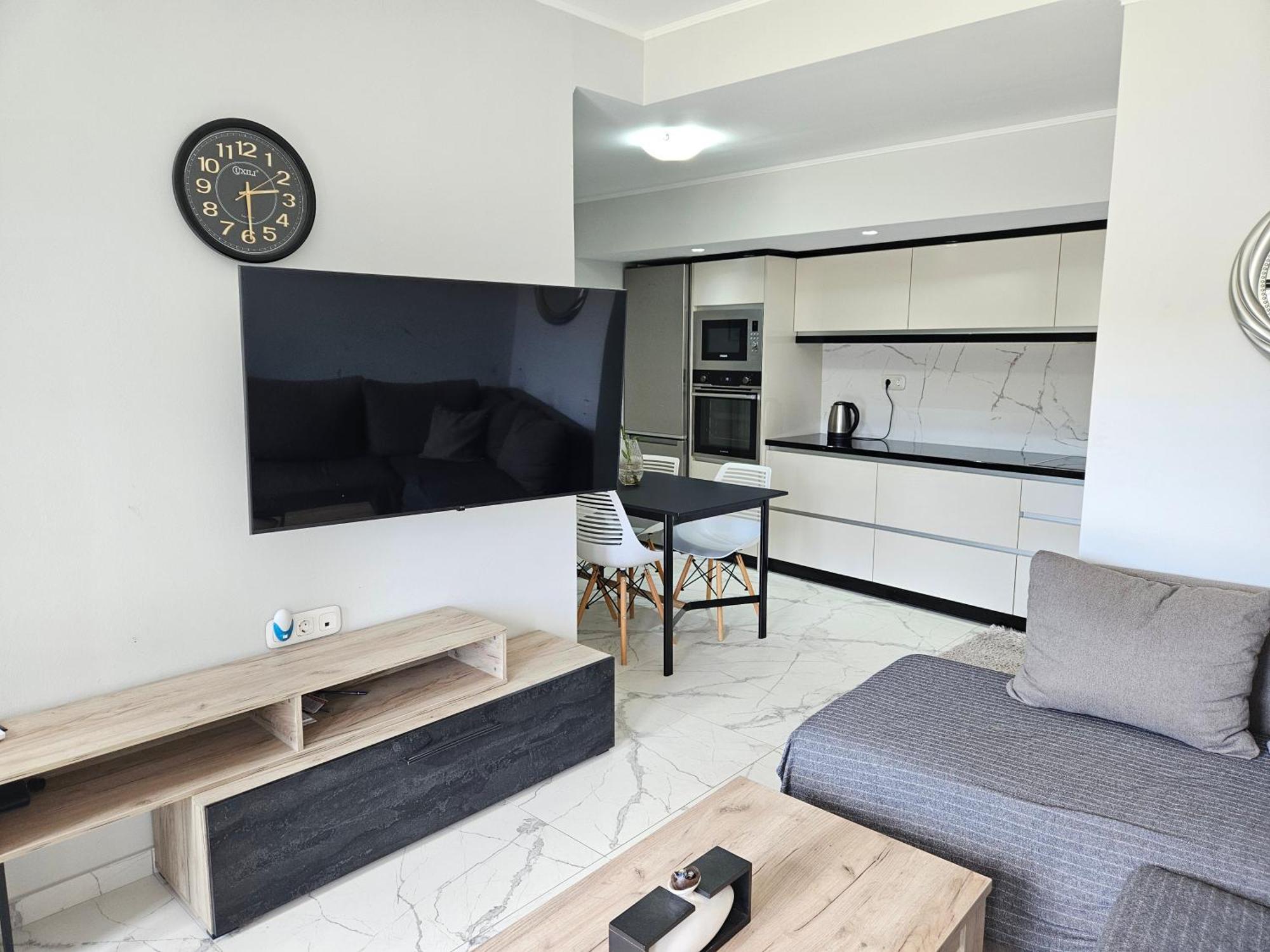 Grey Luxury House Apartment Ypsos Exterior foto