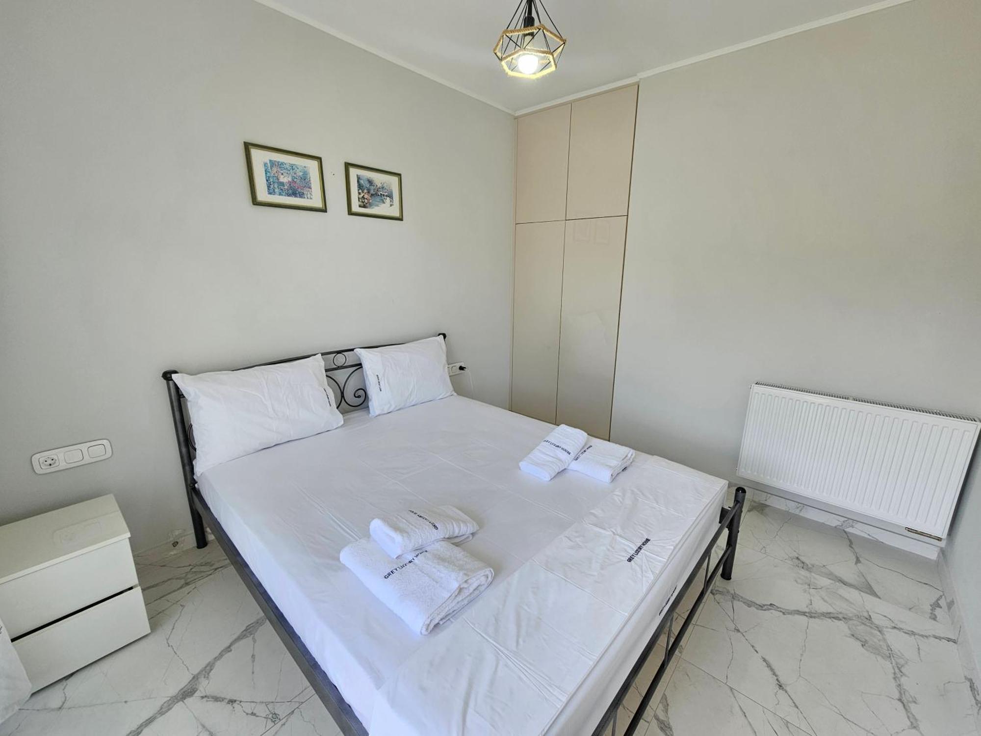 Grey Luxury House Apartment Ypsos Exterior foto
