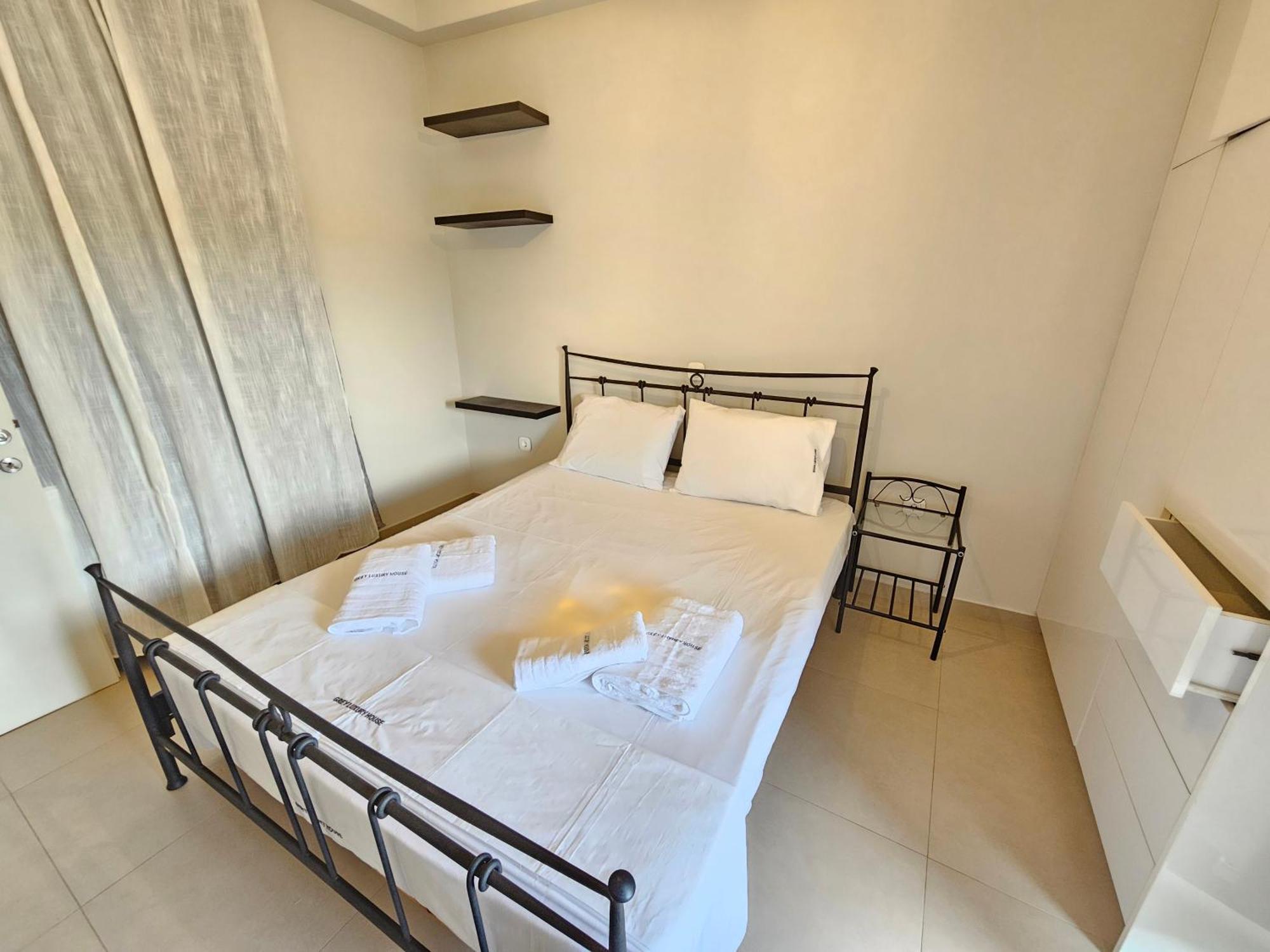 Grey Luxury House Apartment Ypsos Exterior foto
